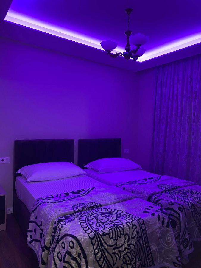 Komatas Modern Apartments In Bllok Area Tirana Kültér fotó