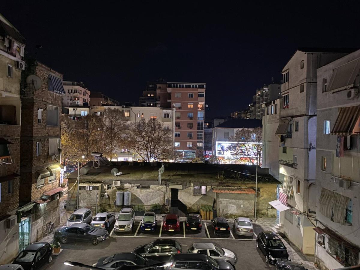 Komatas Modern Apartments In Bllok Area Tirana Kültér fotó