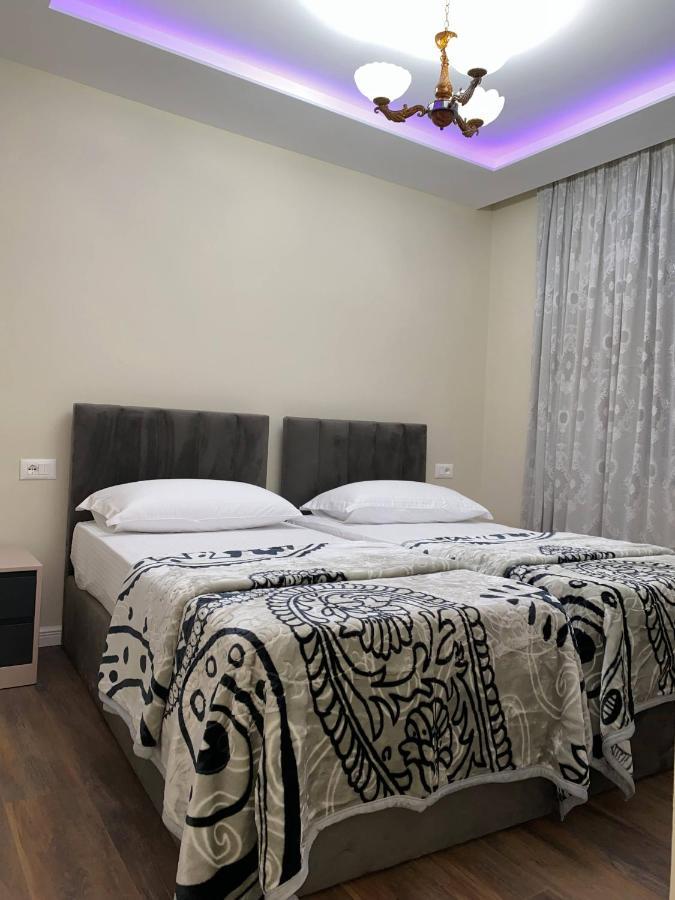 Komatas Modern Apartments In Bllok Area Tirana Kültér fotó