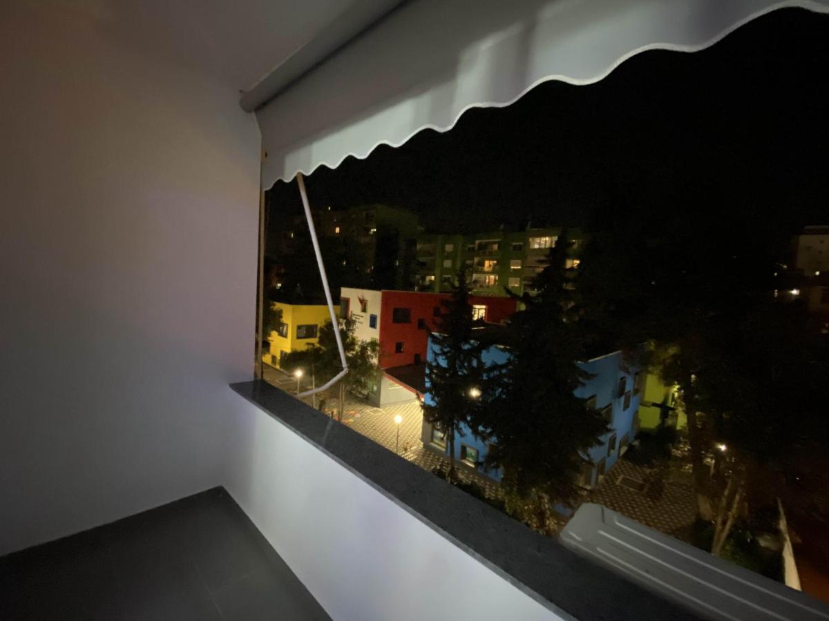Komatas Modern Apartments In Bllok Area Tirana Kültér fotó