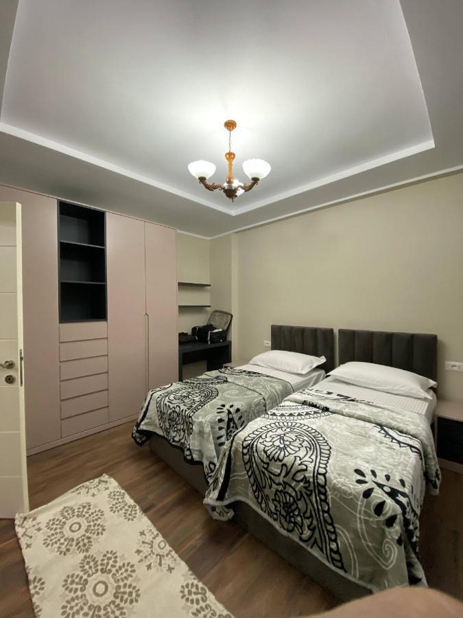Komatas Modern Apartments In Bllok Area Tirana Kültér fotó