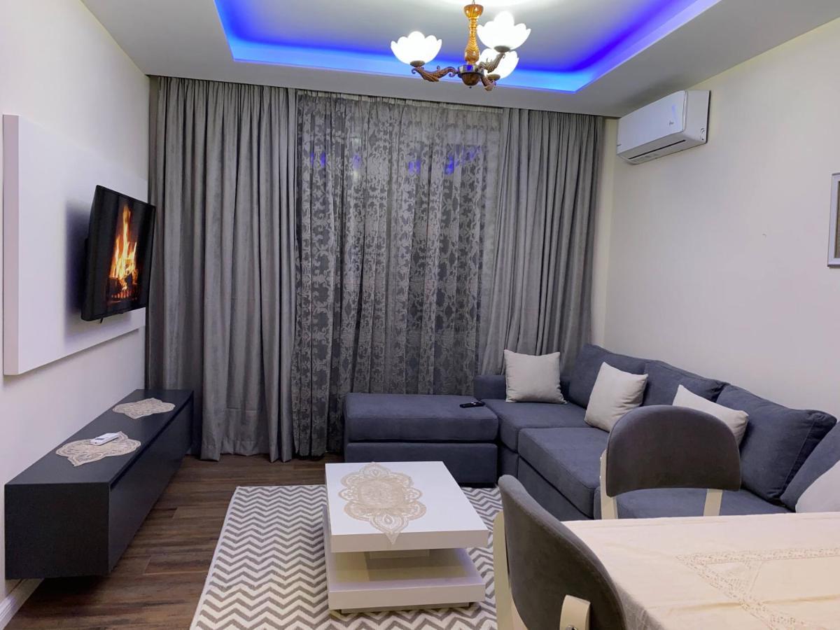 Komatas Modern Apartments In Bllok Area Tirana Kültér fotó